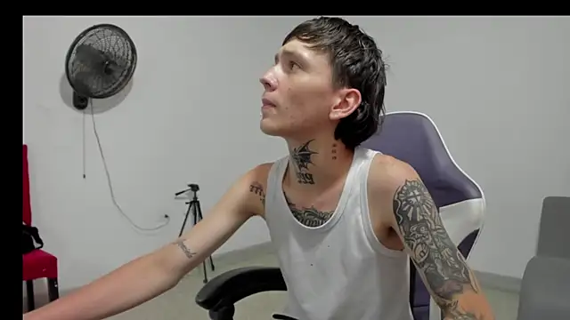 StraightBoy Nick online show from 16, 5, 2026