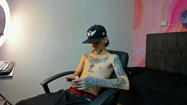 StraightBoy Nick online show from 2, 10, 2025