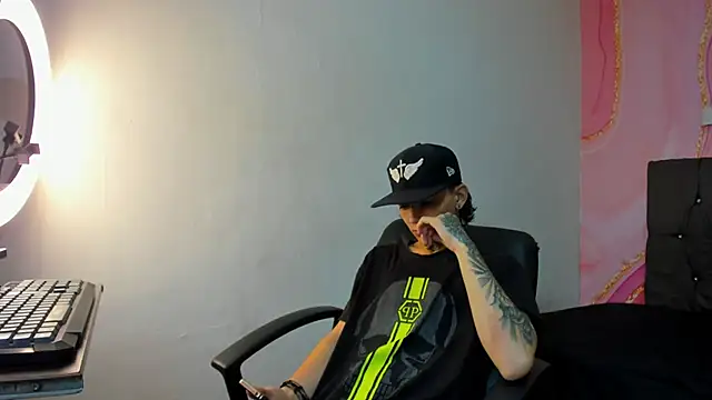 StraightBoy Nick online show from 8, 10, 2025