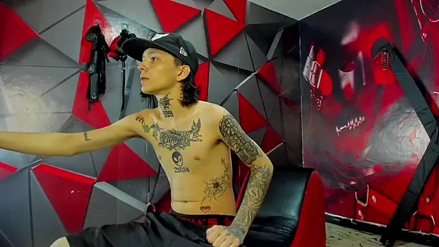 StraightBoy Nick online show from 10, 9, 2025