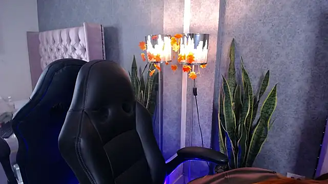 laila stilwiills online show from 20, 3, 2026