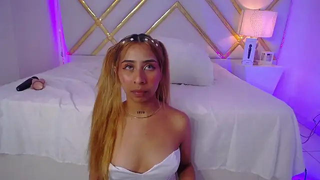 laila stilwiills online show from 19, 9, 2025