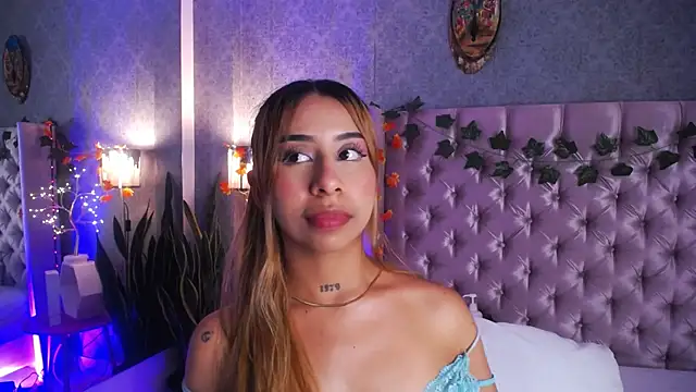 laila stilwiills online show from 11, 11, 2025