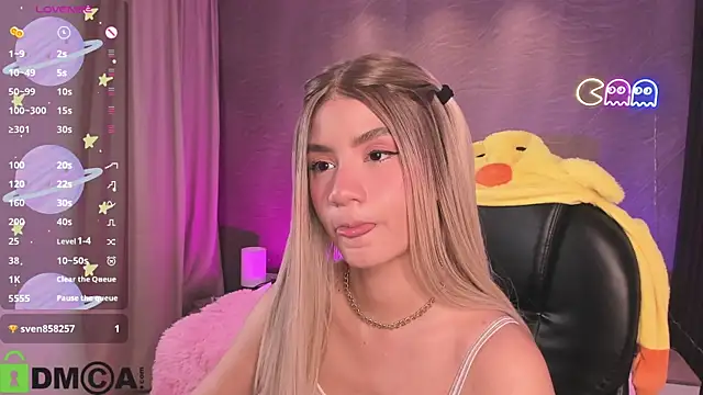 Arinextdoor online show from 24, 9, 2025