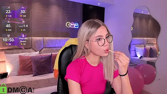 Arinextdoor online show from 7, 10, 2025