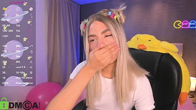 Arinextdoor online show from 8, 9, 2025