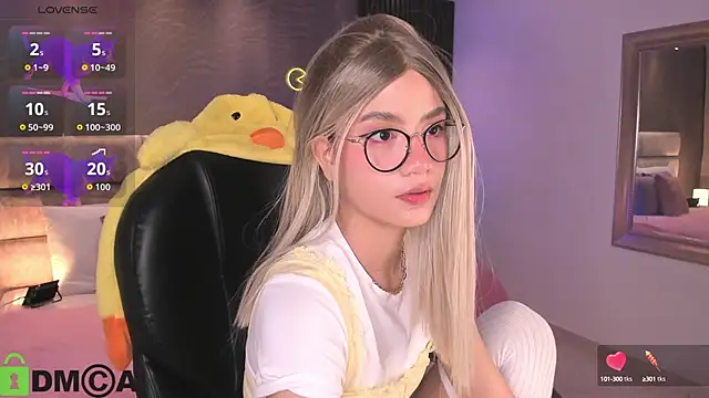 Arinextdoor online show from 6, 10, 2025