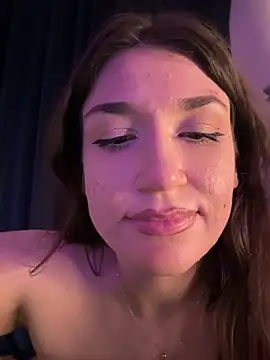 ScarletBloom  online show from 13, 12, 2025