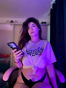 ScarletBloom  online show from 29, 9, 2025