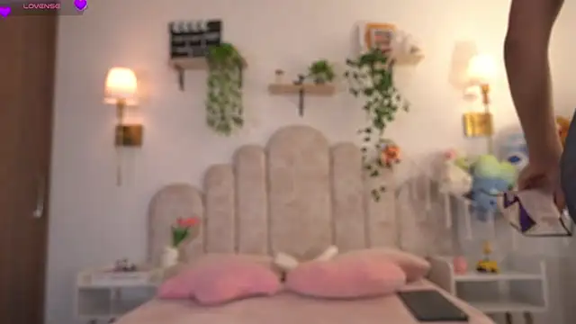 violeth     online show from 30, 3, 2026