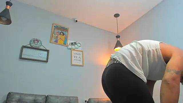 Xfire boy69 online show from 5, 12, 2025