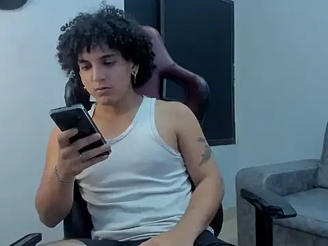 Xfire boy69 online show from 1, 10, 2025