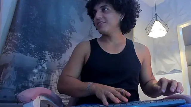 Xfire boy69 online show from 24, 10, 2025