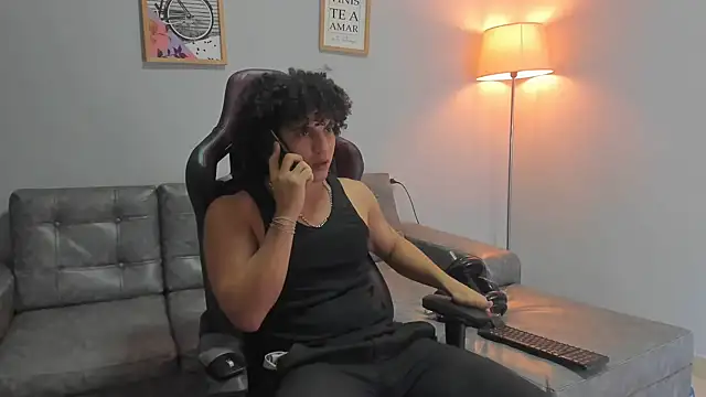 Xfire boy69 online show from 12, 9, 2025