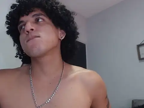 Xfire boy69 online show from 19, 10, 2025