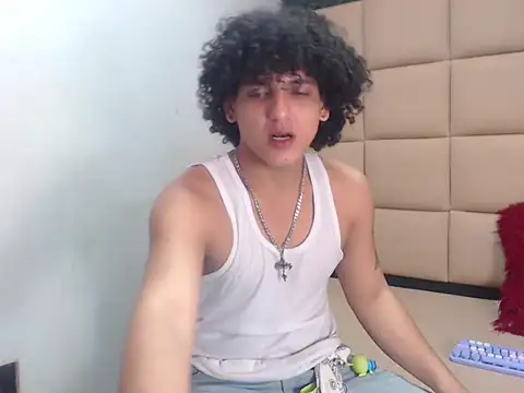 Xfire boy69 online show from 2, 10, 2025