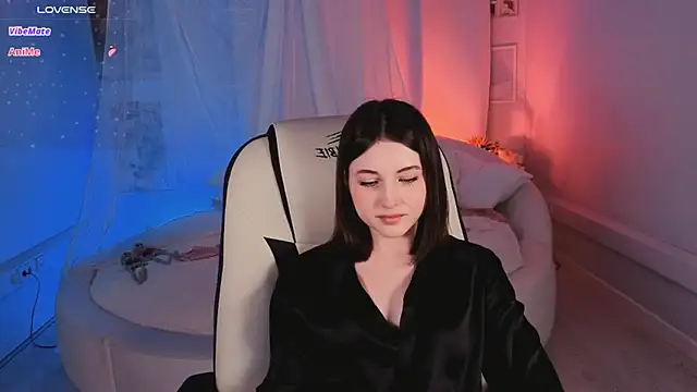 Kimmie shine online show from 3, 11, 2025