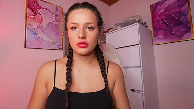 Dannaa Lovs online show from 5, 5, 2026