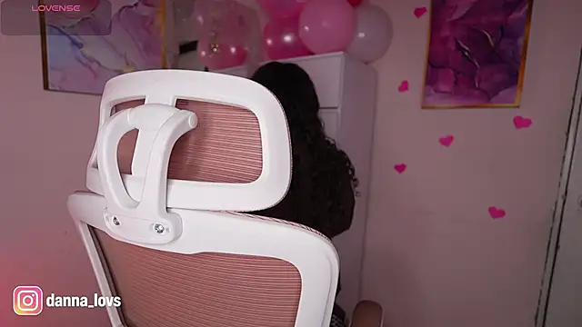 Dannaa Lovs online show from 16, 2, 2026