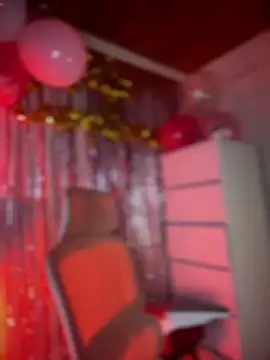 Dannaa Lovs online show from 14, 2, 2026