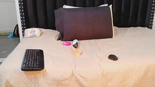 EbonyCoWorker online show from 14, 4, 2026