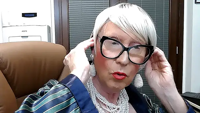 Snapshot of ROBY_SWEETHOT chatting on 13, 10, 2025 ROBY SWEETHOT online show from 13, 10, 2025