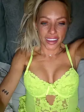 Snapshot of Bellarose_xx chatting on 5, 2, 2026 Bellarose xx online show from 5, 2, 2026