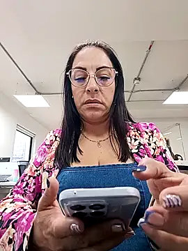  Kamy Hot online show from 18, 9, 2025