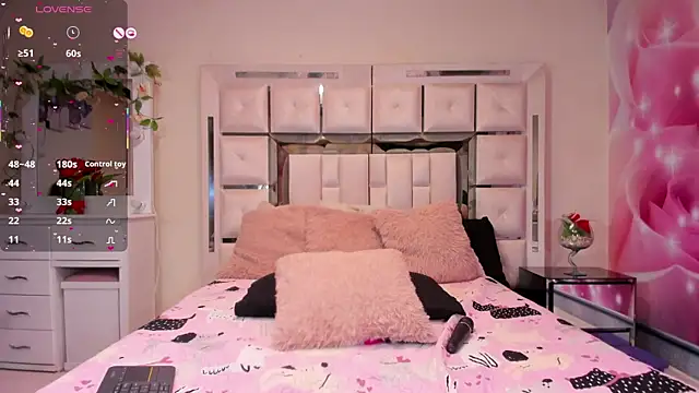 mia peyton online show from 9, 9, 2025