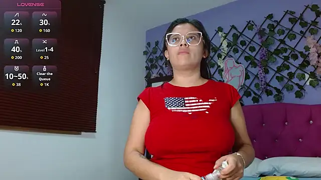 Sophie-Hot- online show from 7, 4, 2026