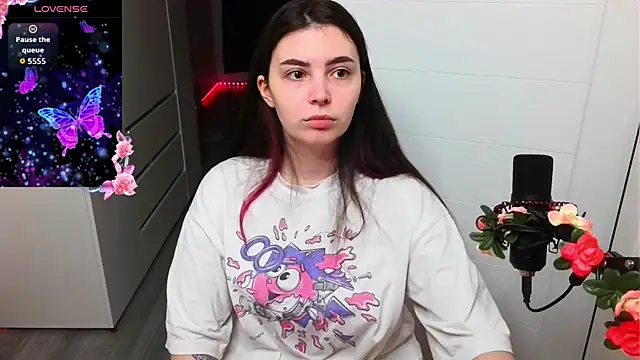 peachyness online show from 11, 4, 2026