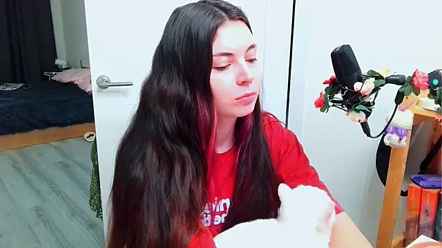 peachyness online show from 18, 2, 2026