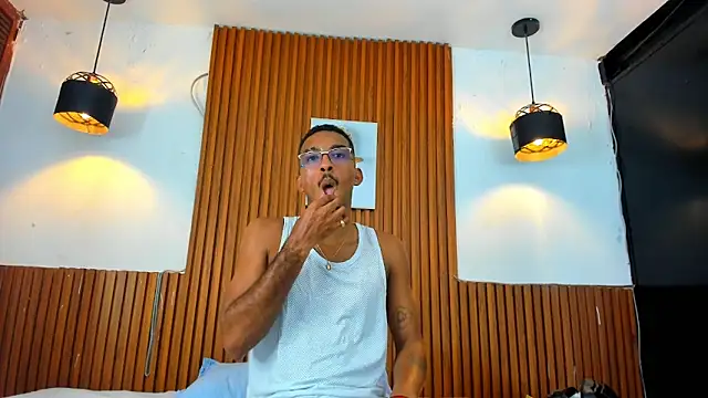 Darwin mayo online show from 27, 10, 2025