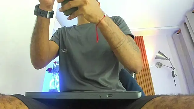 Darwin mayo online show from 11, 4, 2026