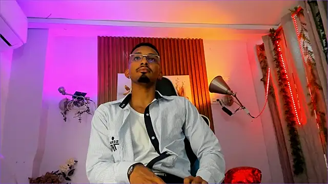 Darwin mayo online show from 15, 9, 2025