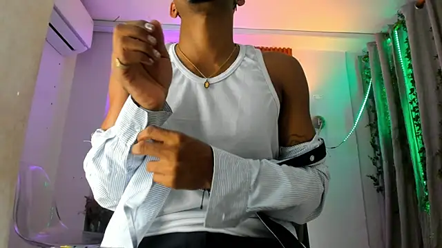 Darwin mayo online show from 18, 11, 2025