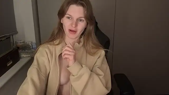 Snapshot of Lilly-Luscious chatting on 26, 11, 2025 Lilly-Luscious online show from 26, 11, 2025