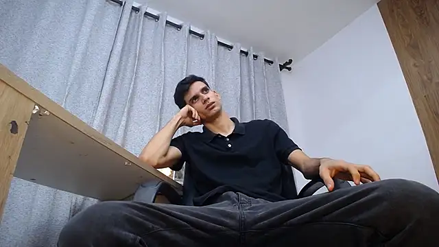 Sebalexis7 online show from 19, 11, 2025