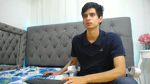 Sebalexis7 online show from 7, 10, 2025