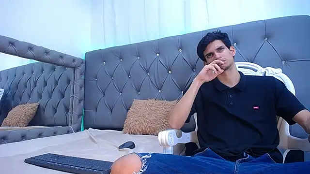 Sebalexis7 online show from 3, 10, 2025