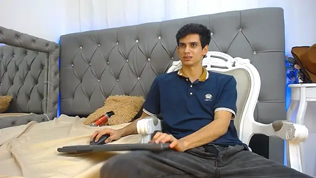 Sebalexis7 online show from 4, 10, 2025