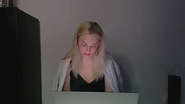 Lia noo regrets online show from 3, 5, 2026