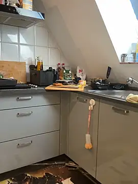 SweetTeenGirl online show from 29, 9, 2025