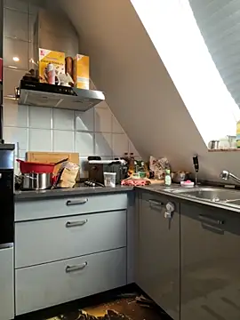 SweetTeenGirl online show from 24, 9, 2025