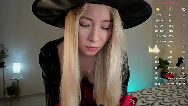 DanaCandy online show from 31, 10, 2025