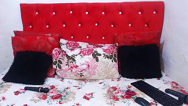 GoldSnowXxX online show from 1, 12, 2025