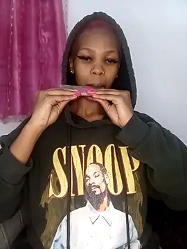 GoldSnowXxX online show from 17, 4, 2026