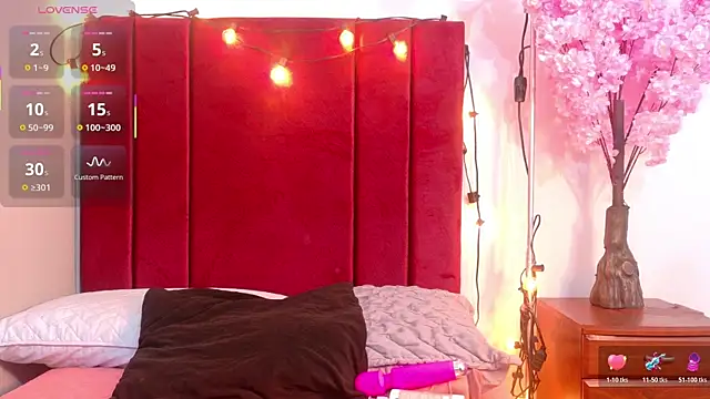 MySugarmoomy online show from 17, 11, 2025