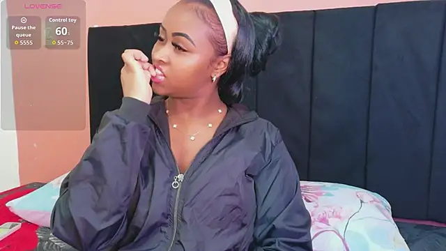 MySugarmoomy online show from 15, 4, 2026