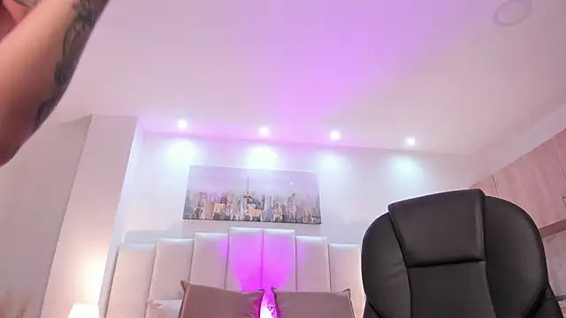 miranda crawfor online show from 5, 10, 2025